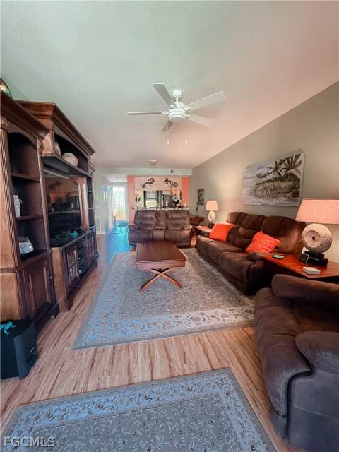 1137 Van Loon Commons Cir 202, Cape Coral FL - photo 12 of 35