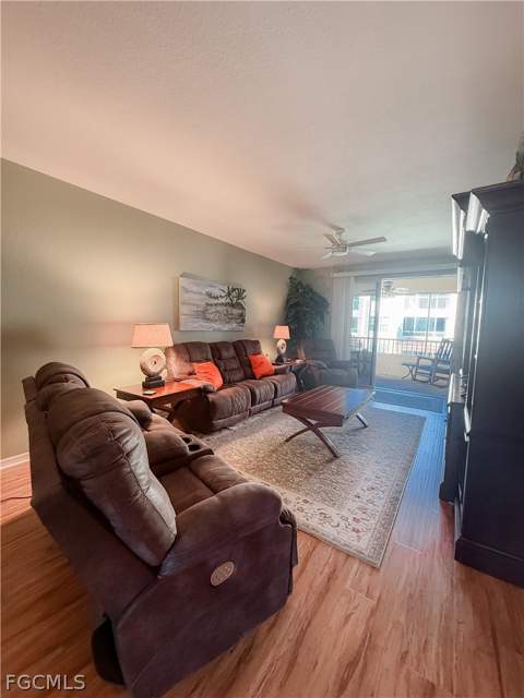 1137 Van Loon Commons Cir 202, Cape Coral FL - photo 13 of 35