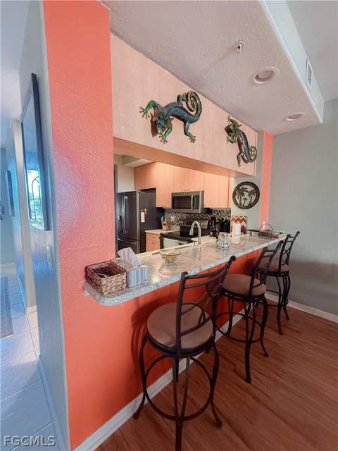 1137 Van Loon Commons Cir 202, Cape Coral FL - photo 8 of 35