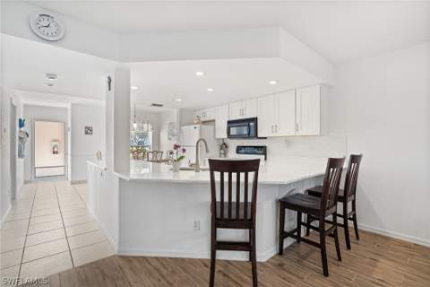821 Gulf Pavilion Dr 106, Naples FL - photo 14 of 34