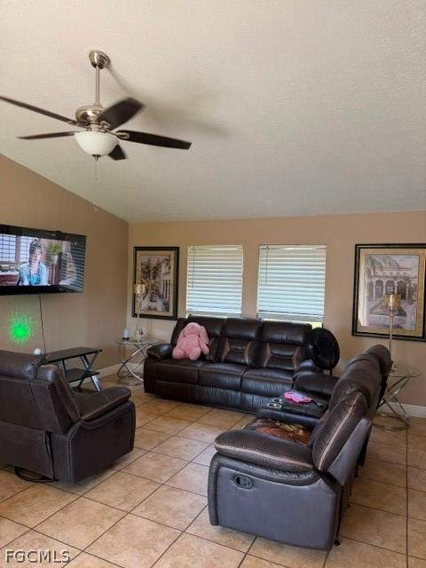 322 SE 46th Ln, Cape Coral FL - photo 8 of 19
