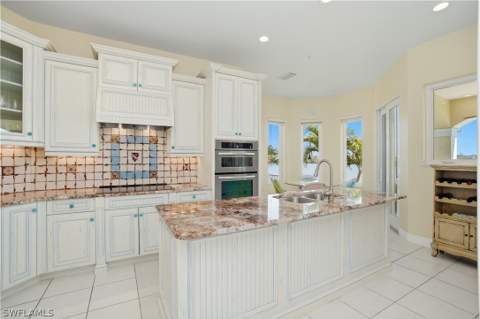 195 San Mateo Dr, Bonita Springs FL - photo 12 of 46