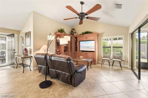 738 Reef Point Cir, Naples FL - photo 11 of 37