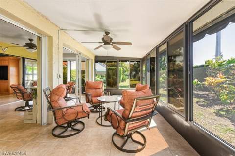 738 Reef Point Cir, Naples FL - photo 16 of 37