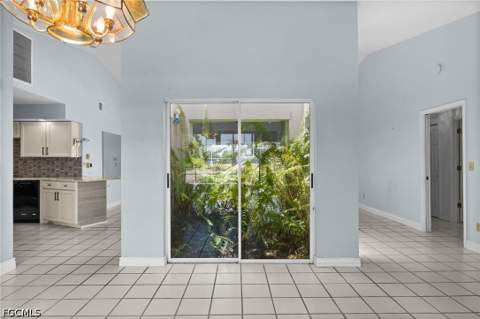 7305 Constitution Cir, Fort Myers FL - photo 12 of 47