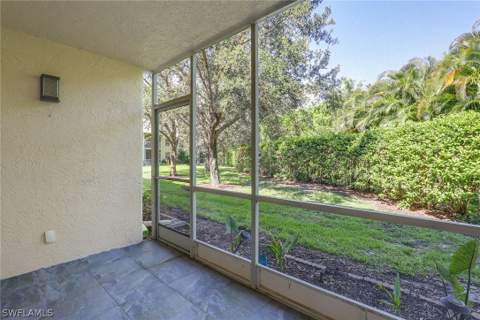 605 Squire Cir 103, Naples FL - photo 18 of 28