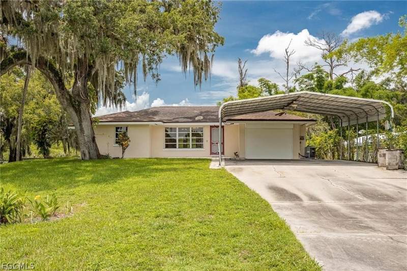 2 bedroom SingleFamilyResidence at 2030 Fort Denaud Rd, Labelle, Labelle — photo 4