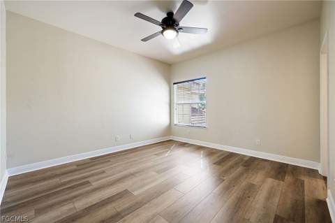 5550 Berkshire Dr 202, Fort Myers FL - photo 23 of 32