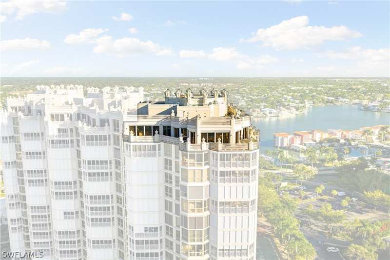 6 bedroom Condominium at 4021 Gulf Shore Blvd N 11, Brittany, Naples — photo 1