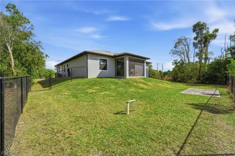 816 Bell Blvd S, Lehigh Acres FL - photo 24 of 32