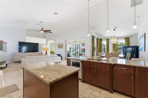 3905 Agualinda Blvd, Cape Coral FL - photo 14 of 38