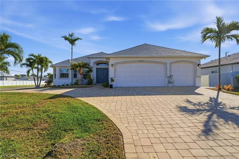 3 bedroom SingleFamilyResidence at 3905 Agualinda Blvd, Cape Coral, Cape Coral — photo 2