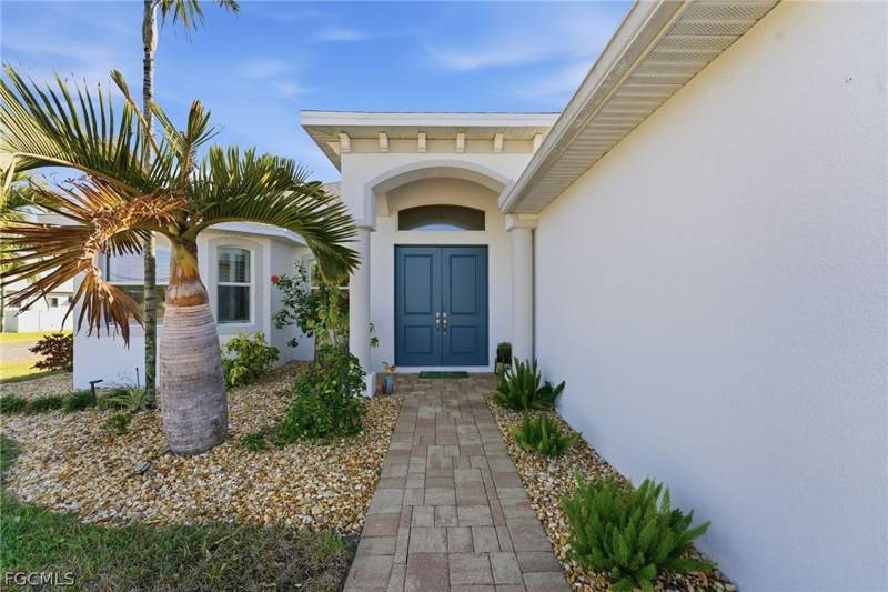 3 bedroom SingleFamilyResidence at 3905 Agualinda Blvd, Cape Coral, Cape Coral — photo 3