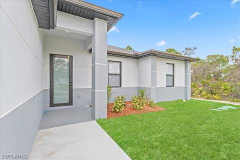 724 Drury Ave, Lehigh Acres FL - photo 9 of 46
