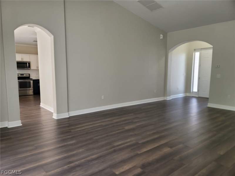 3 bedroom SingleFamilyResidence at 3217 50th St W, Lehigh Acres, Lehigh Acres — photo 3