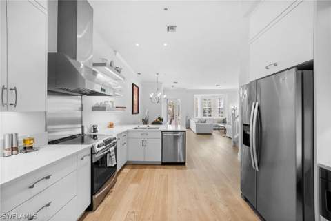 443 8th Ave S 104, Naples FL - photo 16 of 43