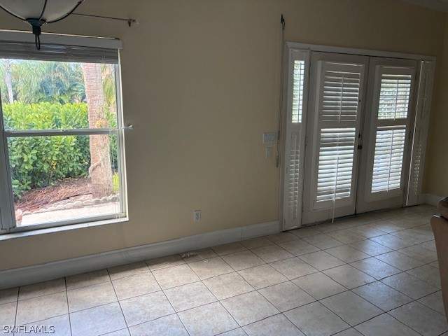 3 bedroom SingleFamilyResidence at 10741 Maui Cir, Island Club At Corkscrew, Estero — photo 2