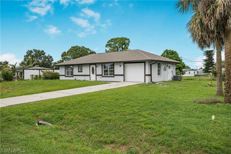 3 bedroom SingleFamilyResidence at 803 Monroe Dr, Lehigh Acres, Lehigh Acres — photo 1