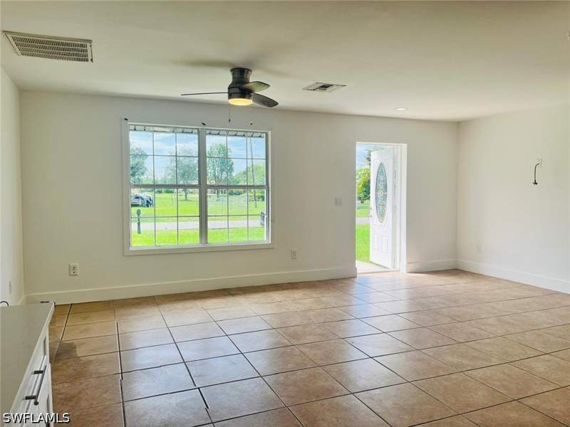 3 bedroom SingleFamilyResidence at 803 Monroe Dr, Lehigh Acres, Lehigh Acres — photo 3
