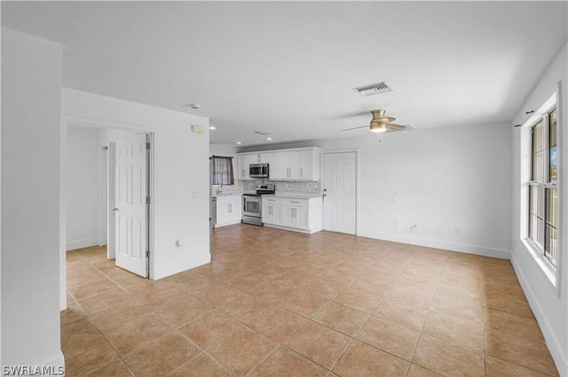 3 bedroom SingleFamilyResidence at 803 Monroe Dr, Lehigh Acres, Lehigh Acres — photo 4