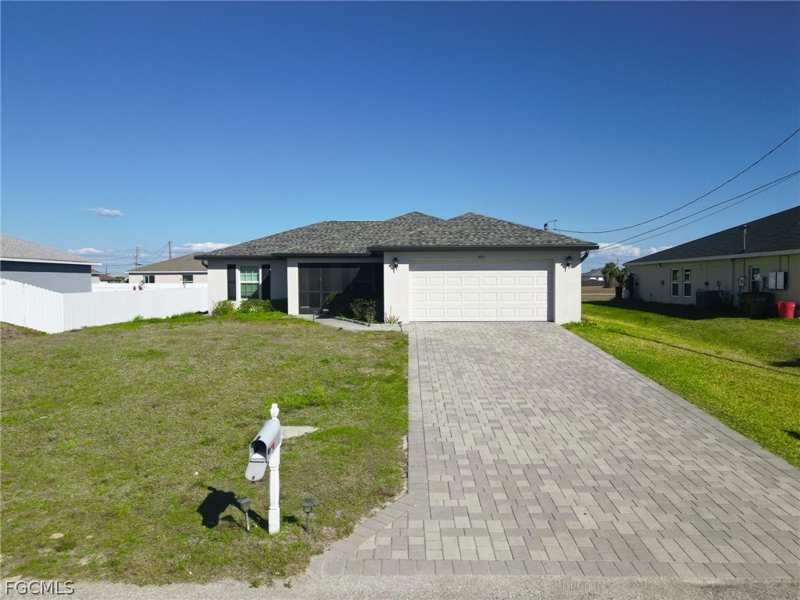 3 bedroom SingleFamilyResidence at 2507 NW 8th Pl, Cape Coral, Cape Coral — photo 1