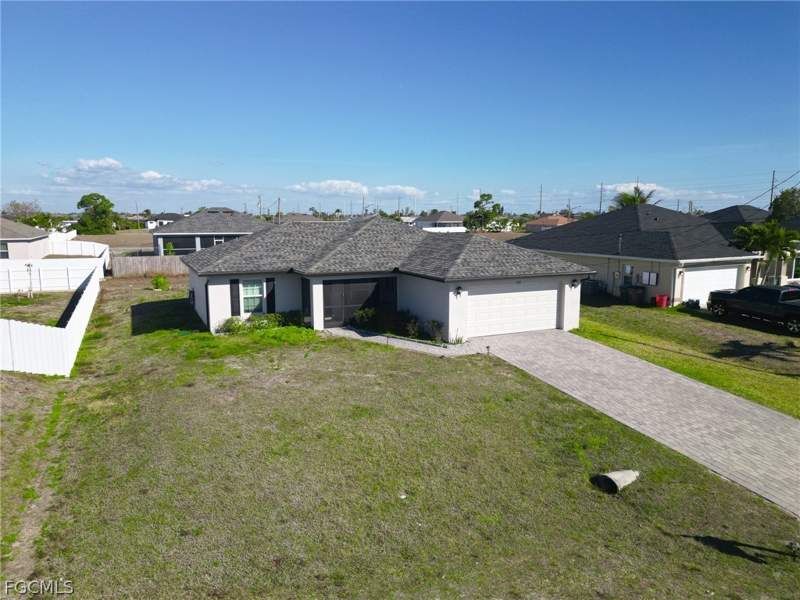 3 bedroom SingleFamilyResidence at 2507 NW 8th Pl, Cape Coral, Cape Coral — photo 2