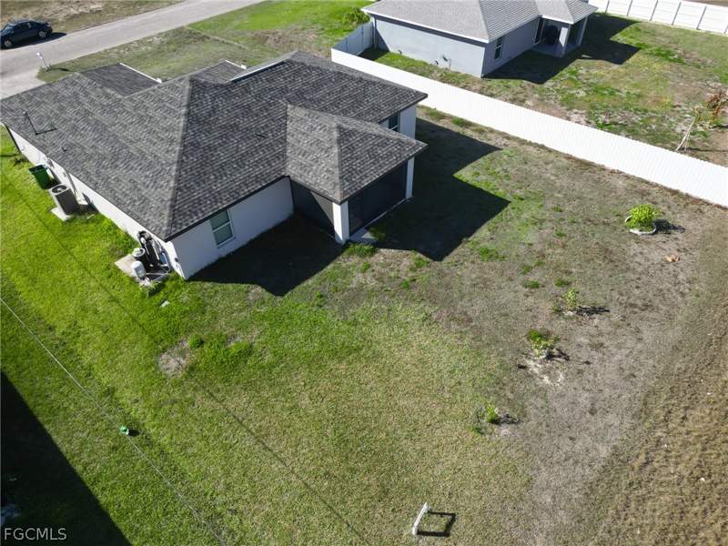 3 bedroom SingleFamilyResidence at 2507 NW 8th Pl, Cape Coral, Cape Coral — photo 3