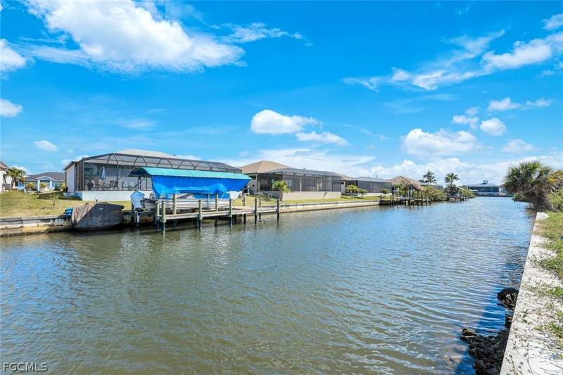 4 bedroom SingleFamilyResidence at 1925 NW 34th Pl, Cape Coral, Cape Coral — photo 5