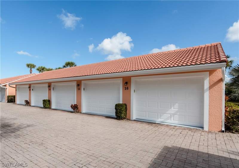 2 bedroom Condominium at 6830 Beach Resort Dr 12, Falling Waters Beach Resort, Naples — photo 4