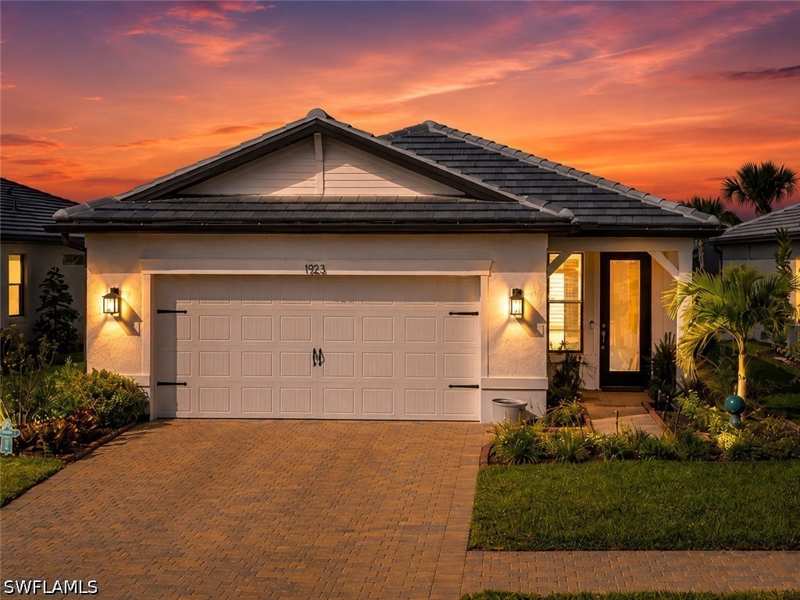 3 bedroom SingleFamilyResidence at 1923 Sierra Ct, Terreno At Valencia, Naples — photo 1