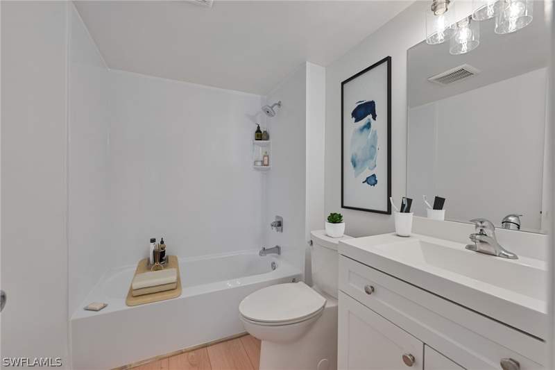 1 bedroom Condominium at 72 7th St S 108, Park Terrace, Naples — photo 5