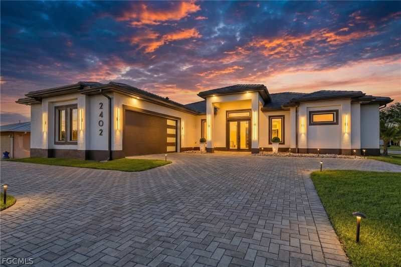3 bedroom SingleFamilyResidence at 2402 Everest Pkwy, Cape Coral, Cape Coral — photo 1