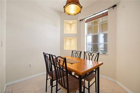 1105 Van Loon Commons Cir 304, Cape Coral FL - photo 7 of 34