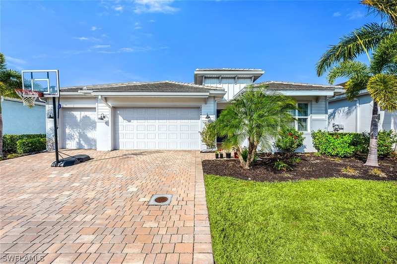 3 bedroom SingleFamilyResidence at 28041 Captiva Shell Loop, Seasons At Bonita, Bonita Springs — photo 1