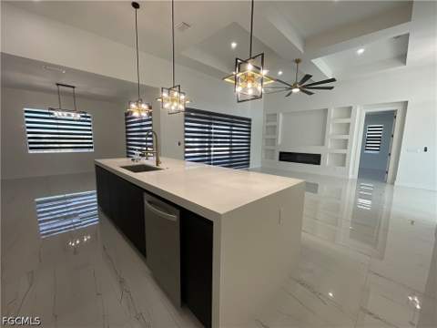 335 SW 31st Pl, Cape Coral FL - photo 10 of 36