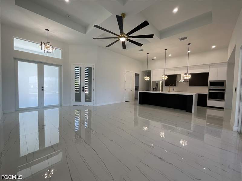 4 bedroom SingleFamilyResidence at 335 SW 31st Pl, Cape Coral, Cape Coral — photo 3