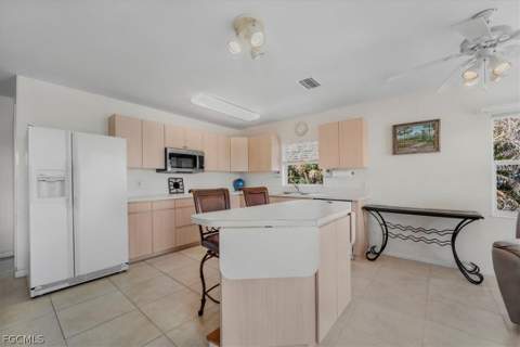 1079 Lock Ln, Moore Haven FL - photo 14 of 48