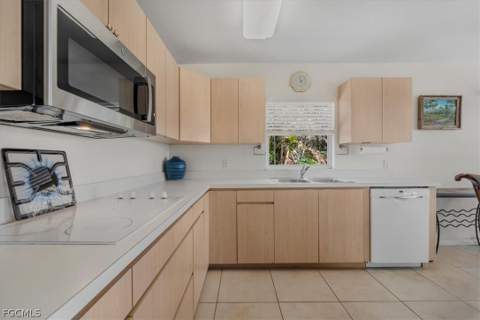 1079 Lock Ln, Moore Haven FL - photo 15 of 48