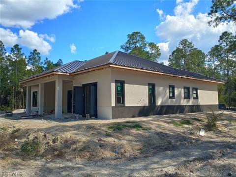 159 12th Ave NE, Naples FL - photo 8 of 27