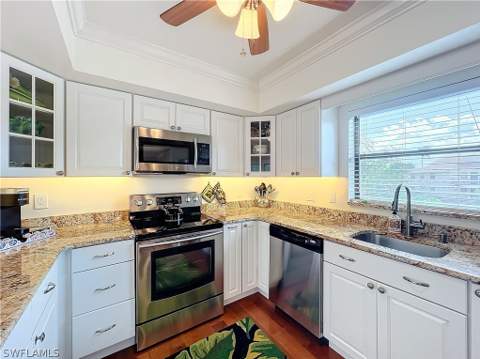 1065 8th St S 203, Naples FL - photo 15 of 22