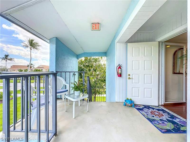 2 bedroom Condominium at 1065 8th St S 203, Tiffany Court, Naples — photo 4
