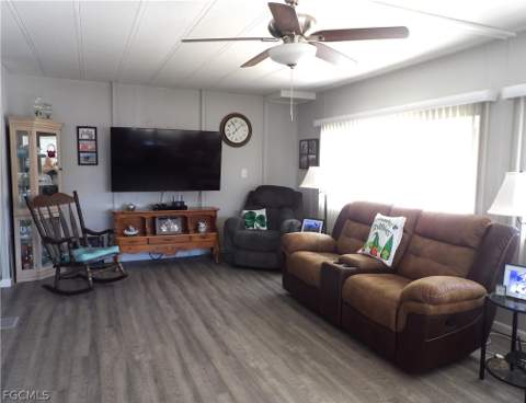 563 Timber Ln S, North Fort Myers FL - photo 7 of 25