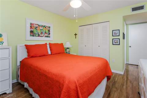 1514 Mainsail Dr 4, Naples FL - photo 18 of 39