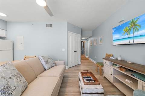 5480 Estero Blvd 103, Fort Myers Beach FL - photo 15 of 50