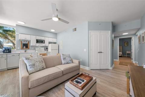 5480 Estero Blvd 103, Fort Myers Beach FL - photo 16 of 50