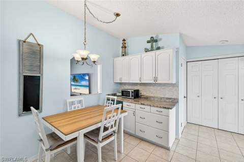 10390 Wales Loop, Bonita Springs FL - photo 8 of 40