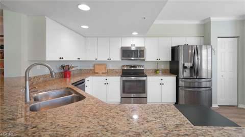 19870 Breckenridge Dr 207, Estero FL - photo 8 of 34