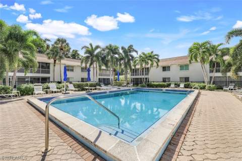 3200 Binnacle DR B4, Naples FL - photo 20 of 25