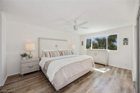 320 Horse Creek Dr 308, Naples FL - photo 12 of 33