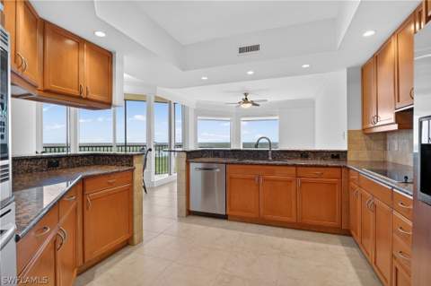 1060 Borghese Ln 1005, Naples FL - photo 20 of 50